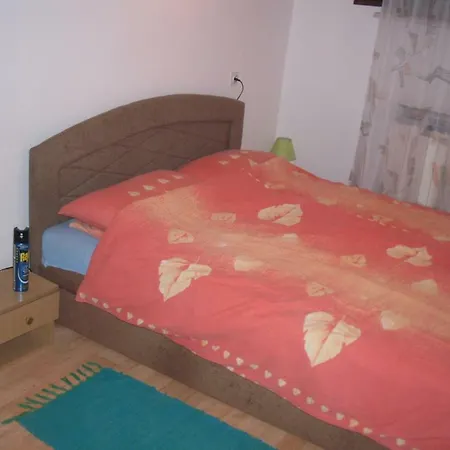 Ferienwohnung Mit Garten *